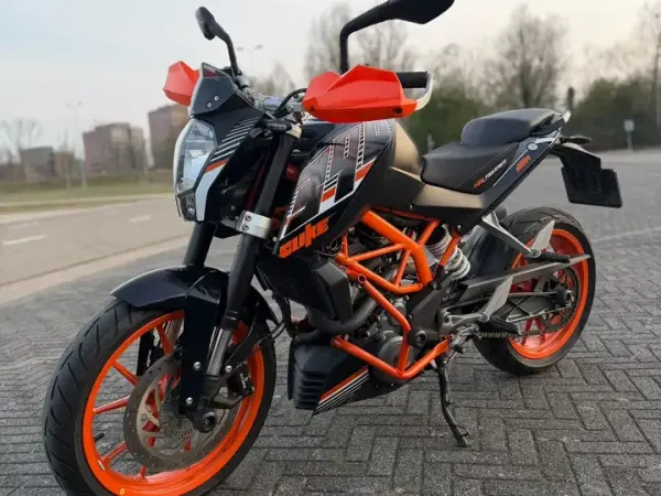 2016 KTM 390 Duke - € 3.500 (1/1)