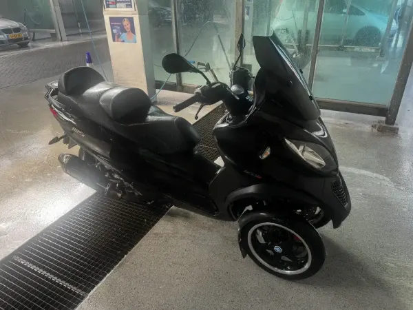 2015 Piaggio MP3 500 - € 4.399 (1/1)