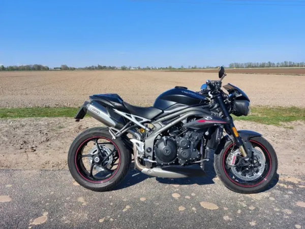 2018 Triumph Speedtriple 1050 RS - € 9.500 · Bieden (1/1)