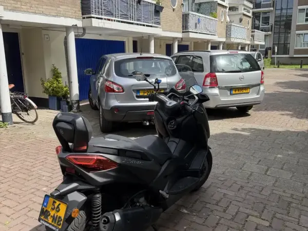 2022 Yamaha X-Max 300 - €4,700 (1/1)