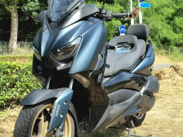 2022 Yamaha X-Max 300 - €4,900 (1/1)