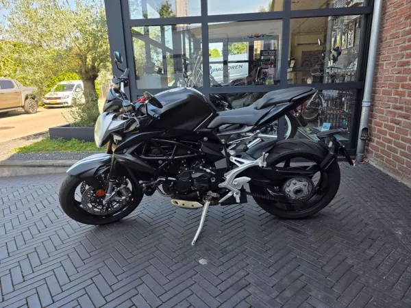 2019 MV Agusta Brutale 800 - € 8.950 · Bieden (1/1)
