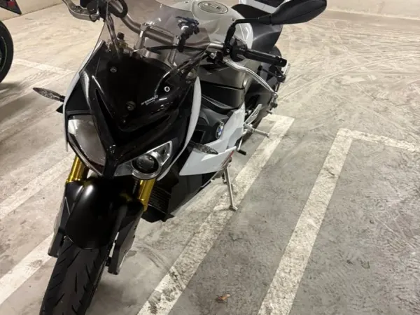 2014 BMW S1000R 2014 Wit - € 7.750 · Bieden (1/1)