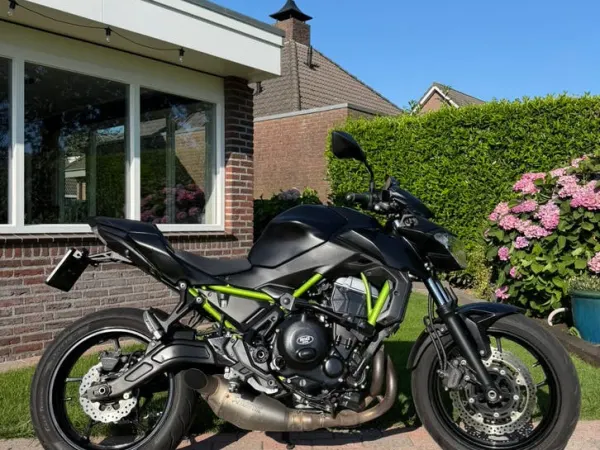 Year unknown Kawasaki Z650, Akrapovic 2017 - Reserved (1/1)