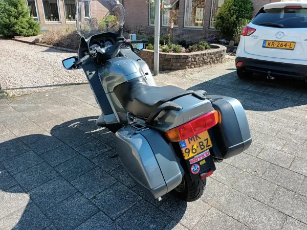 1990 Honda ST 1100 - €1,650 (1/1)