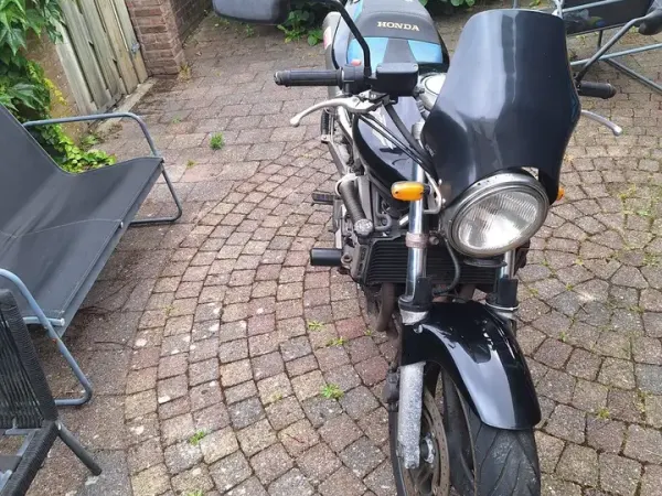 2000 Honda Hornet - €1,000 (1/1)
