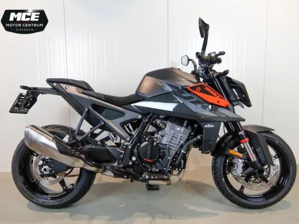 2025 KTM 990 Duke - €14,750 · Bidding (1/1)