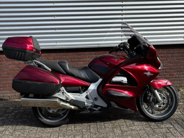Year unknown Honda ST1300 2004 Erg Nette staat! - €3,950 · Bidding (1/1)