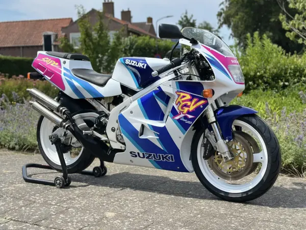 1992 Suzuki RGV 250 - € 13.450 (1/1)