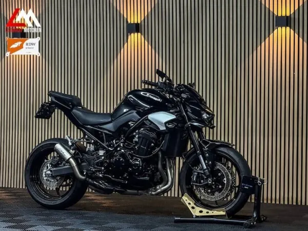 2025 Kawasaki Z900 Performance - €11,249 (1/1)