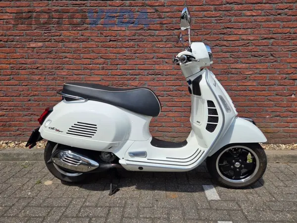 2019 Vespa GTS Super 300 - € 5.495 (1/1)