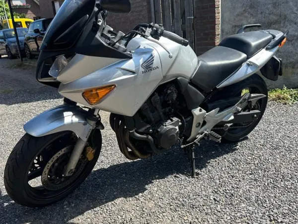 Year unknown Honda CBF 600-Nette Toermotor - €2,000 · Bidding (1/1)