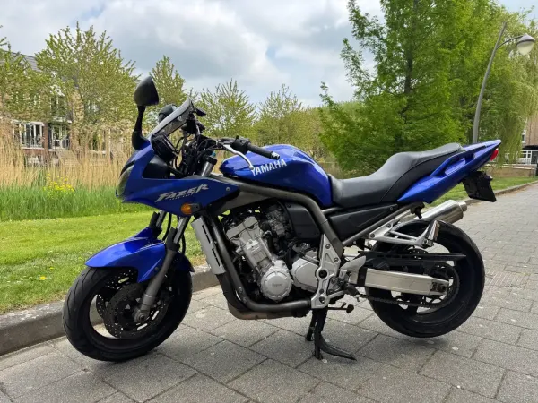 2002 Yamaha FZS 1000 - € 2.250 (1/1)