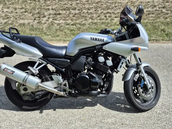 2000 Yamaha FZS 600 - €1,200 (1/1)
