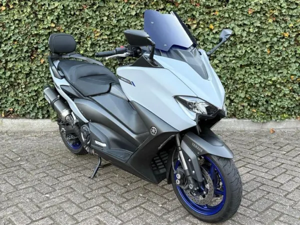 2020 Yamaha T-Max 560 | Arrow Uitlaat | Keyless | Rugsteun - € 9.500 · Bieden (1/1)