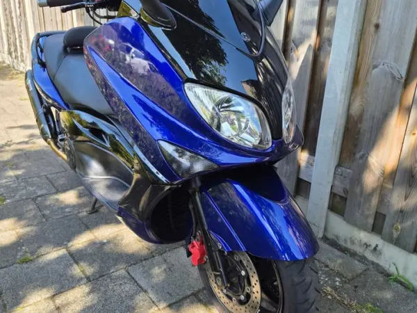2006 Yamaha T-Max 500 2006 - € 3.000 · Bieden (1/1)