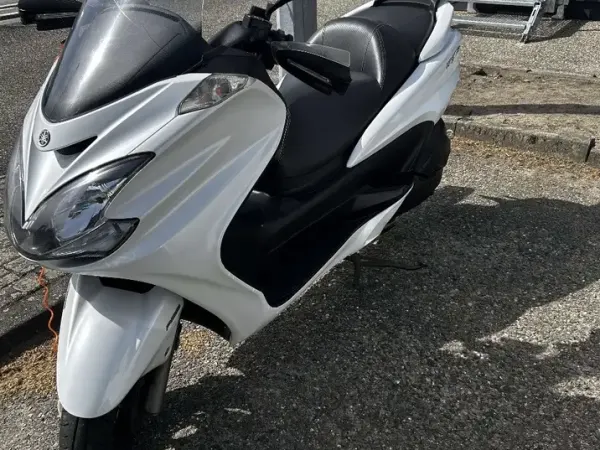 2012 Yamaha Majesty 400 - €2,500 (1/1)
