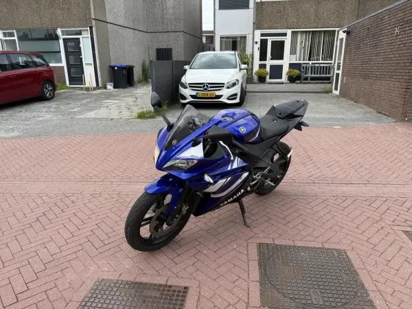 2014 Yamaha YZF-R125 - €2,850 (1/1)