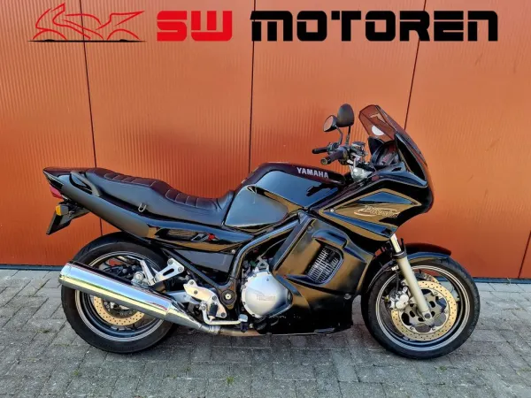 2001 Yamaha XJ 900 S Diversion - €1,350 (1/1)