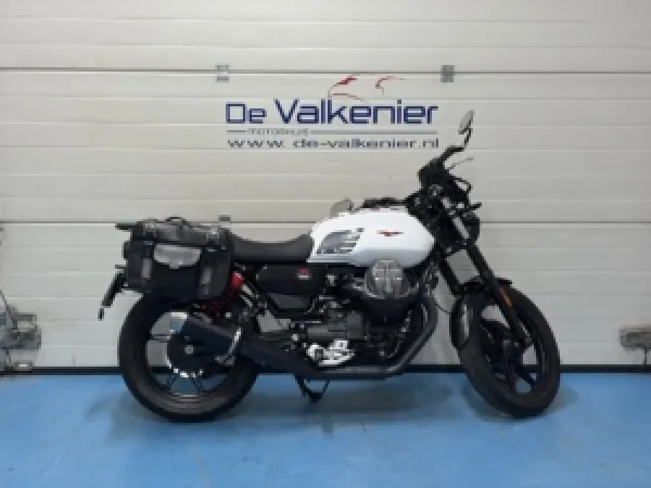 2024 Moto Guzzi V 7 Stone - € 8.990 (1/1)
