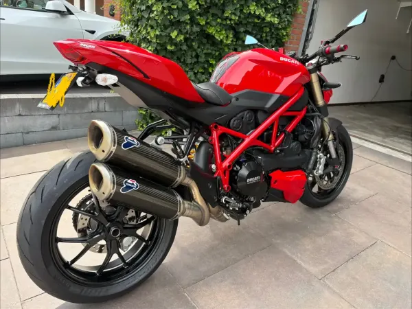 2013 Ducati Streetfighter - €10,950 (1/1)