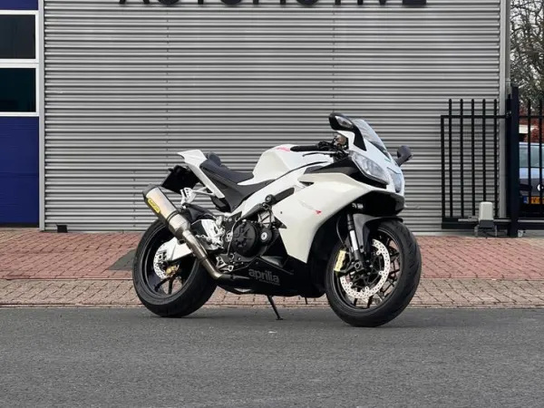 2010 Aprilia RSV4 - € 7.995 (1/1)