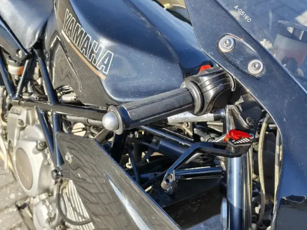 1996 Yamaha TRX 850 - € 3.987 (1/1)