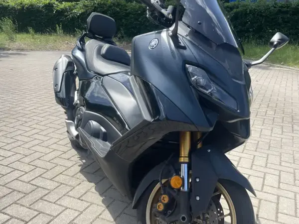 2022 Yamaha Tmax 560 - € 13.300 (1/1)