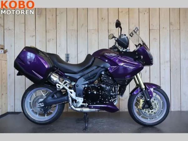 2010 Triumph Tiger 1050 - €5,250 (1/1)
