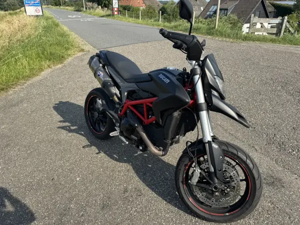 2013 Ducati Hypermotard 821 - €6,445 (1/1)