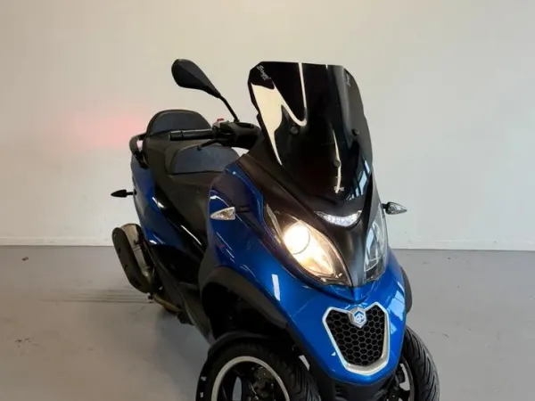 2015 Piaggio MP3 LT - € 4.290 (1/1)