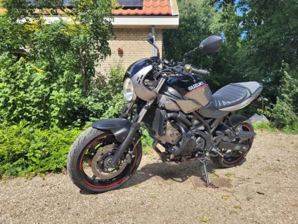 2020 Suzuki SV 650 - € 3.900 (1/1)