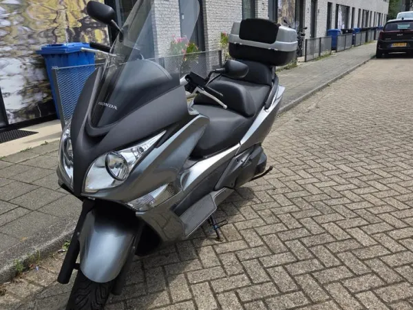 Bouwjaar onbekend Honda Silver Wing 400. Bouwjaar 2015 - € 2.650 (1/1)