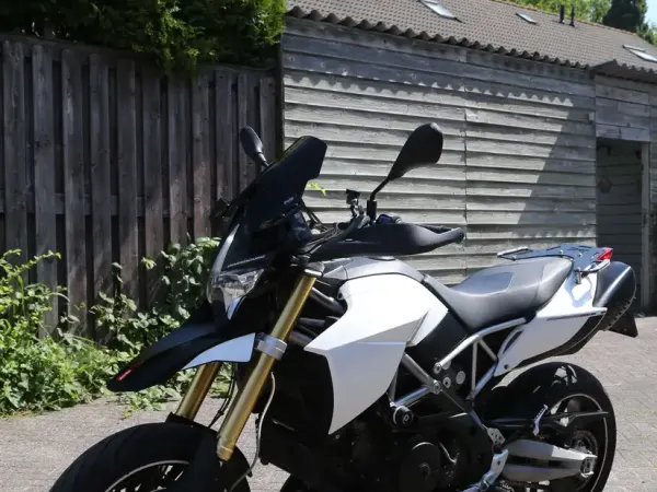 2011 Aprilia Dorsoduro - €6,495 (1/1)
