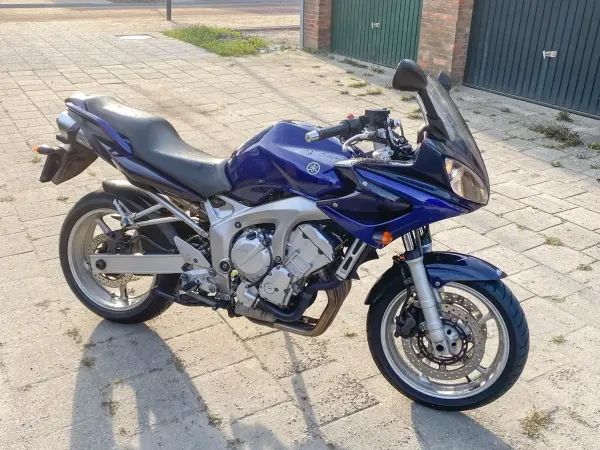 2004 Yamaha FZ 6 - €2,600 (1/1)