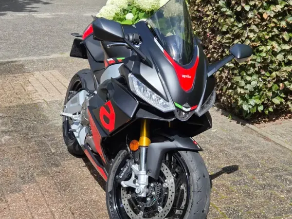 2025 Aprilia RS 660 - €11,000 (1/1)