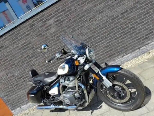 2024 Royal Enfield Super Meteor 650 - € 8.750 (1/1)