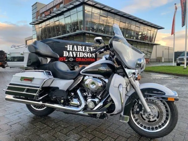 2010 Harley-Davidson Ultra Limited - € 15.450 · Bieden (1/1)