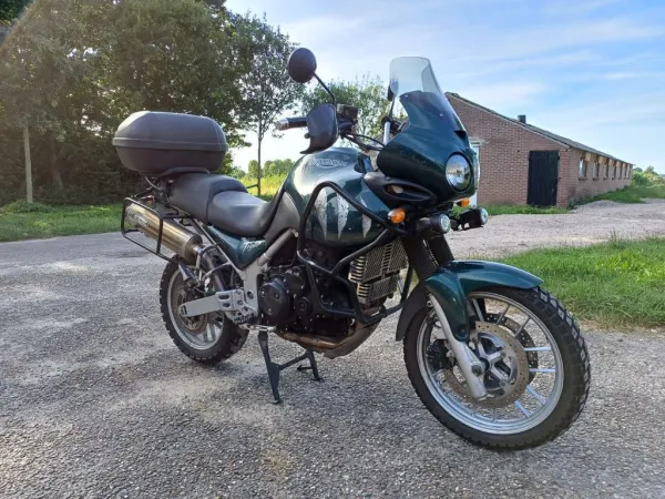 2006 Triumph 955 I Tiger - € 1.950 (1/1)