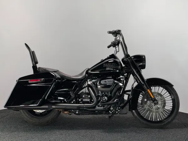 2020 Harley-Davidson Road King Special Flhrxs - € 22.950 (1/1)