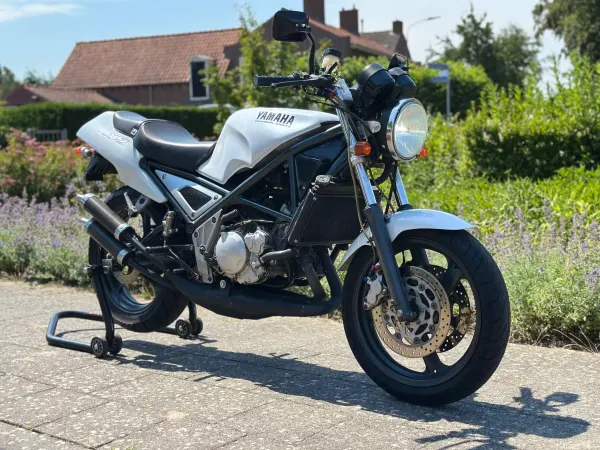 Bouwjaar onbekend Yamaha R1-Z 250 - € 8.950 (1/1)