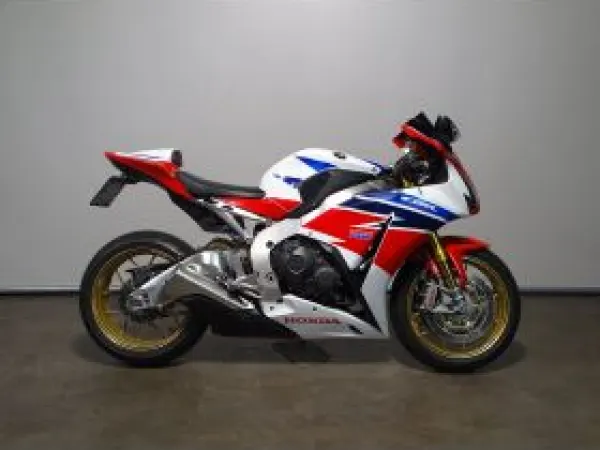 Bouwjaar onbekend Honda CBR 1000 RR SP - € 13.990 (1/1)