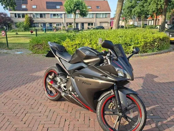 2008 Yamaha YZF-R125-Sportieve 125cc Motorfiets - €3,250 · Bidding (1/1)