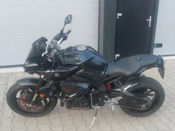 Bouwjaar onbekend Yamaha MT 10 - € 9.000 (1/1)