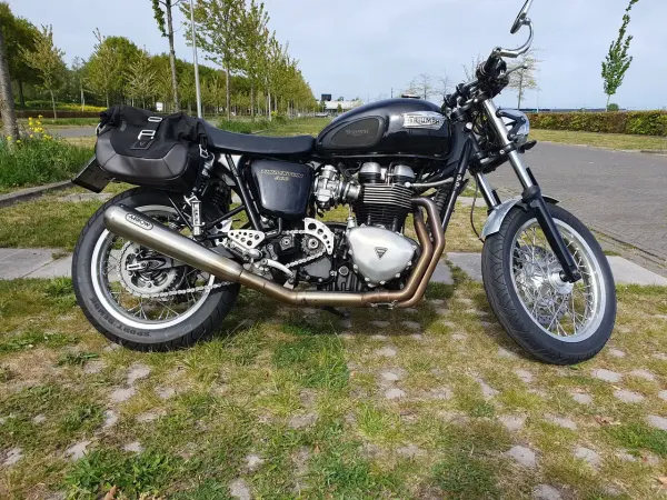 2012 Triumph Thruxton - € 6.499 (1/1)