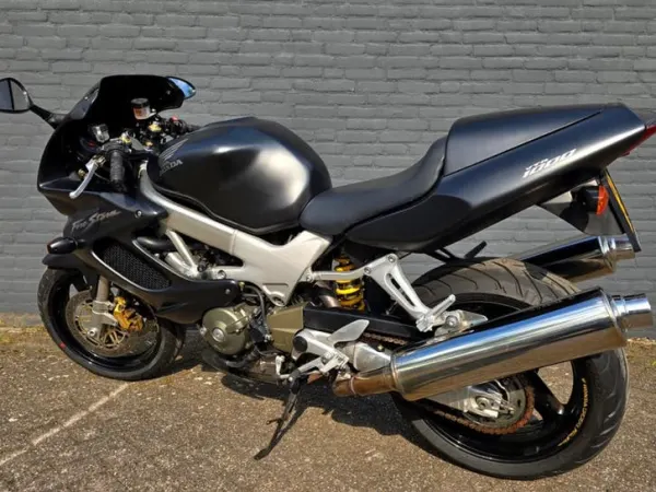 2004 Honda VTR 1000 - € 2.999 (1/1)
