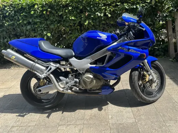 2004 Honda VTR 1000 - €3,100 (1/1)