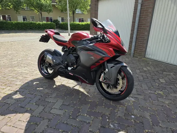 2022 MV Agusta F3 - € 16.490 (1/1)