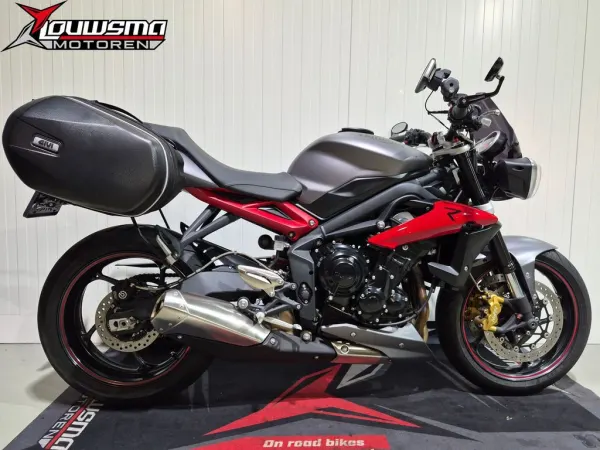 2016 Triumph Street Triple R - €5,950 (1/1)