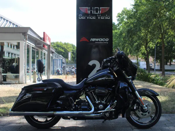 2017 Harley-Davidson Street Glide CVO - € 23.950 (1/1)